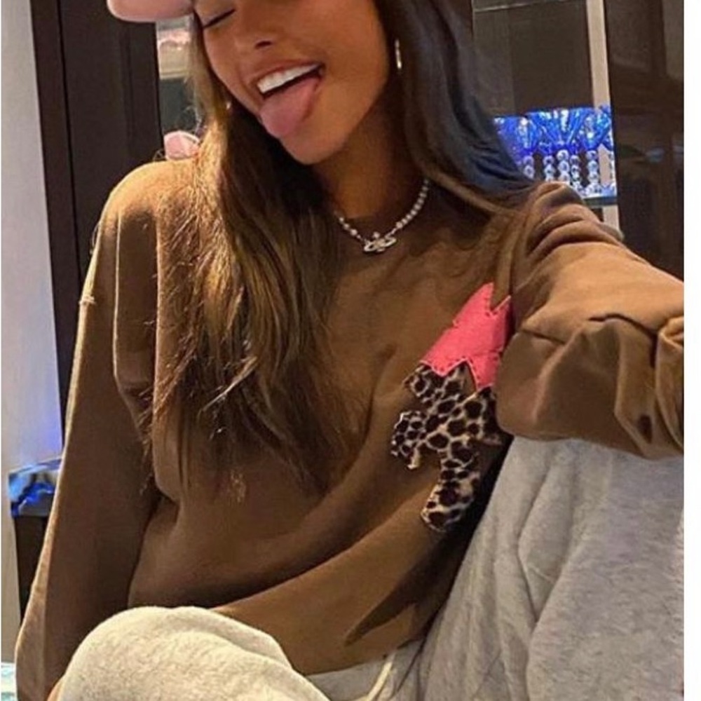 Brown pink cross crewneck